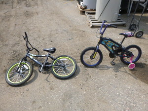 lot 142 image: 2 Youths Bicycles