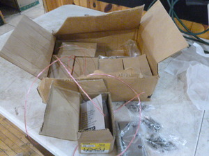 lot 150 image: 6 Boxes of Stanley 4.5 Hinges