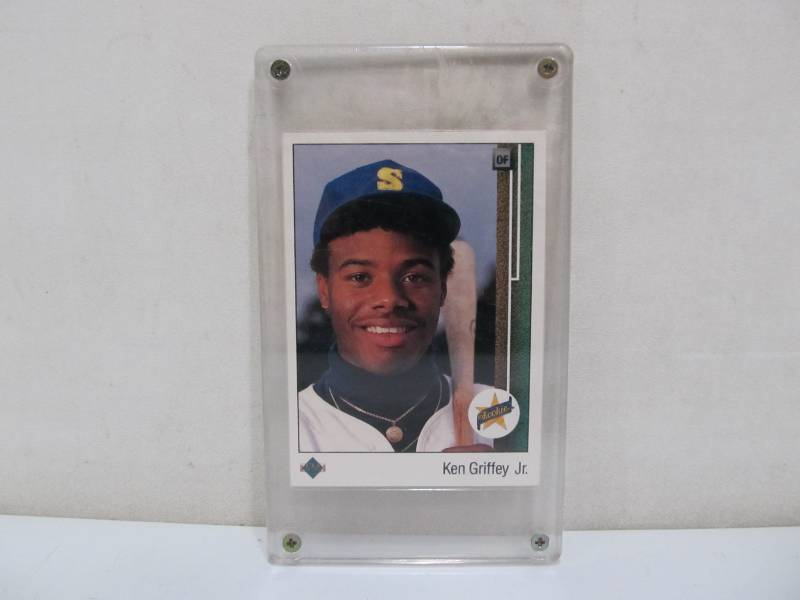 Little Canada Sports Card & Memorabilia Auction KBID