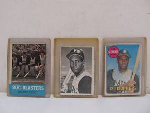 3 Different Roberto Clemente Cards
