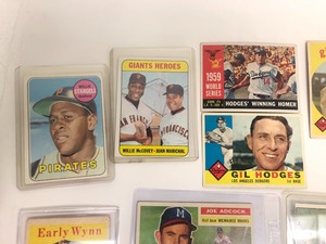 Lot of 1950s-60s Baseball Cards