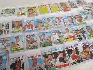 Lot of 1950s-60s Baseball Cards