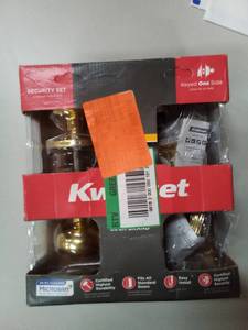lot 112 image: kwikset locksets