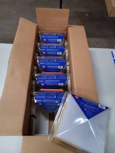 lot 116 image: Dekorators solar powered post cap