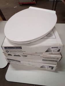 lot 122 image: american standard toilet seat