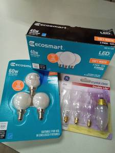 lot 128 image: ecosmart 40w, 25w,60w lightbulbs