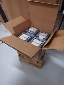 lot 134 image: Hdx 9v batteries