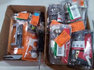 lot 154 image: assortment of locks