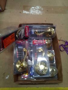 lot 208 image: kwikset locksets