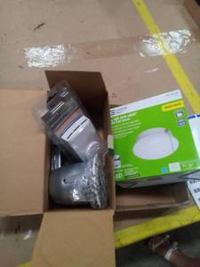 lot 223 image: assortment of in ceiling light fixture
