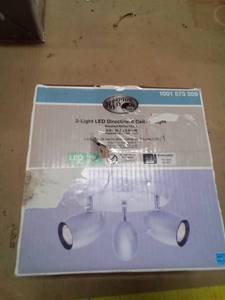 lot 239 image: Hampton bay 3 light led ceiling light