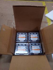 lot 254 image: Hdx 9v batteries