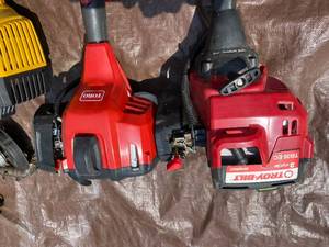 Pallet with Assorted String Trimmers Costumer returns for part or repair
