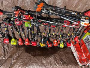 Pallet with Assorted String Trimmers Costumer returns for part or repair
