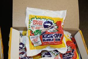 1980 Leaf Kick Off Helmet Unopened Box Lot  2 Boxes