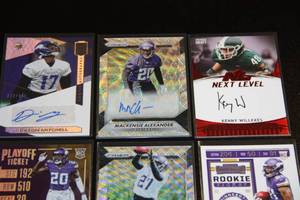 Minnesota Vikings Autograph Card Lot  8 Cards