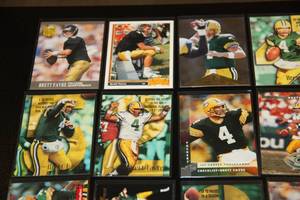 Brett Favre Football Card Lot  20 Different Cards - 2 Rookie Cards