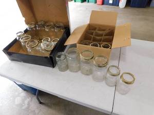 Different Sizes Of Fruit Jars W Caps