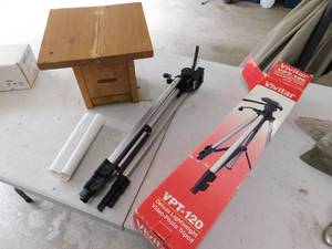 Vivatar VPT-120 Deluxe Lightweight Video  Photo Tripod--Bluebird House--Sheet With A Number Of Hints For Bluebirders
