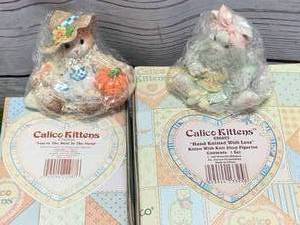 lot 29 image: Lot of 2 Calico Kittens from Enesco (these sell well on ebay)