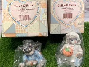 lot 32 image: Lot of 2 Calico Kittens from Enesco (these sell well on ebay)