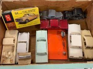 lot 43 image: Vintage Lot of Model Cars