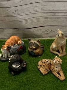 lot 67 image: Lot of Five Vintage Stone Critters (These Sell Well On Ebay)