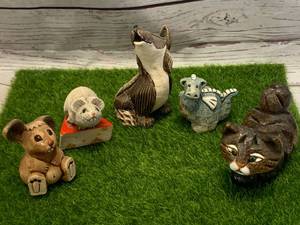 lot 70 image: Lot of Five Vintage Stone Critters (These Sell Well On Ebay)