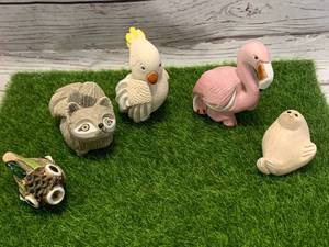 lot 71 image: Lot of Five Vintage Stone Critters (These Sell Well On Ebay)