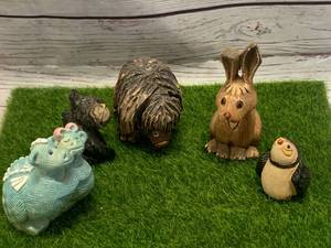 lot 72 image: Lot of Five Vintage Stone Critters (These Sell Well On Ebay)