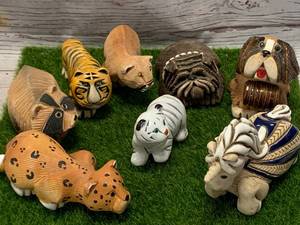 lot 82 image: Lot of 8 Vintage Stone Critters (These Sell Well On Ebay)