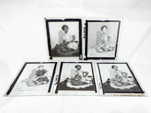 lot 126 image: Set of Vintage 1957 Gil Elvgren Cornered Pin Up Glass Color Separation Plates