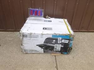 Charbroil American gourmet Model NQ5LT. Appears box was damaged in shipment. Appears complete. As shown.