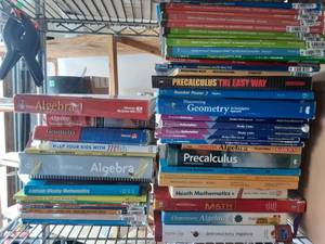 lot 9 image: Large Lot Of Math & Science Related Books