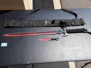 lot 22 image: Tactical Master Knives With Sheath 28
