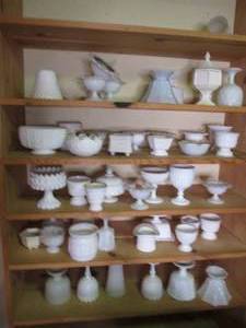Lot of white vintage glassware...