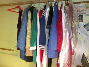 Large lot of vintage ladies clothin...