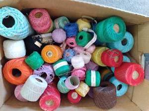 Large lot of crafting thread, yarn ...