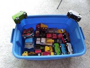 Large lot of Vintage die cast Tonka...