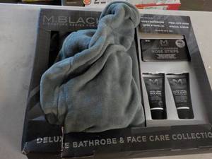M Black Bathroom Size M and Face Ca...