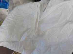 Full Size Mattress Pad...