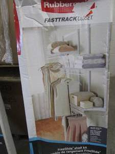 Rubbermaid Fast Track Closet Free S...