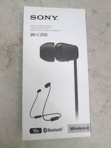 lot 54 image: sony wi-c200 bluetooth head phones ...