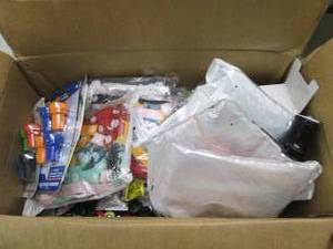 lot 62 image: box of crafting items ...