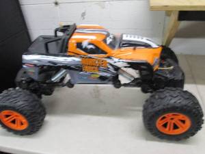 lot 194 image: rc monster truck no battery and no ...