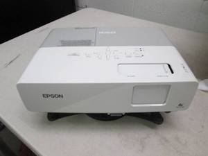 lot 231 image: epson lcd projector no power cord ...