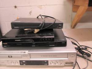 lot 243 image: 4 dvd players ...