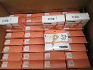 lot 267 image: case of 36 ultra sheer pantyhose me...