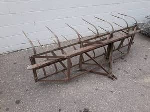 lot 368 image: 7 Spring Tooth Drag, 3-Point Attach