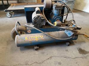 lot 430 image: EMGLO Portable Air Compressor - 2HP 115230V 1 Phase